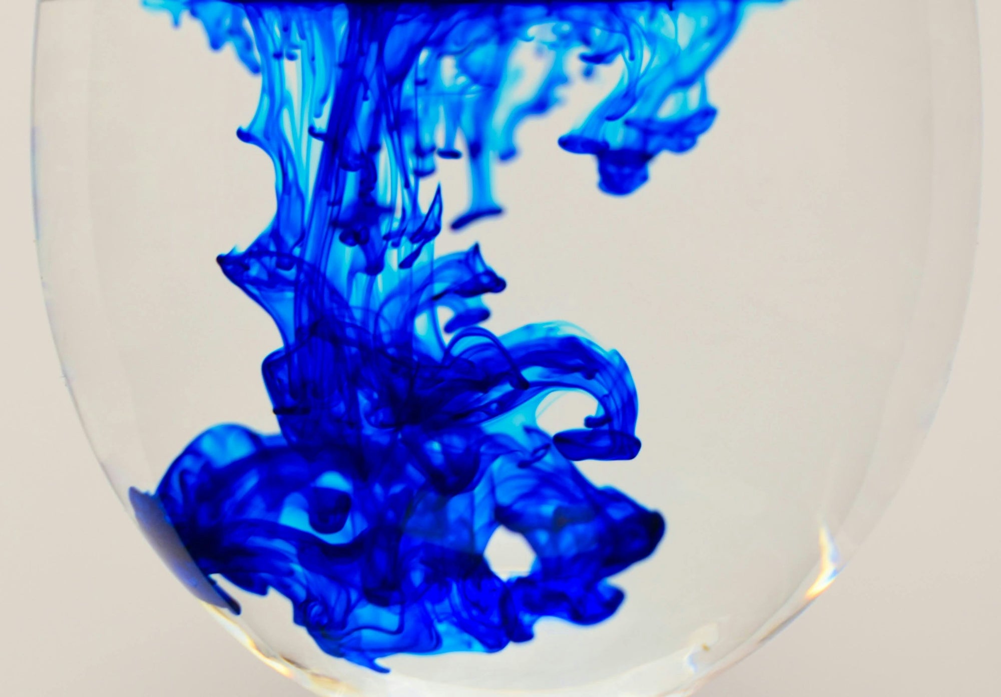 Methylenblau Dosierung, Wirkung, Nebenwirkungen – was man wissen sollte
