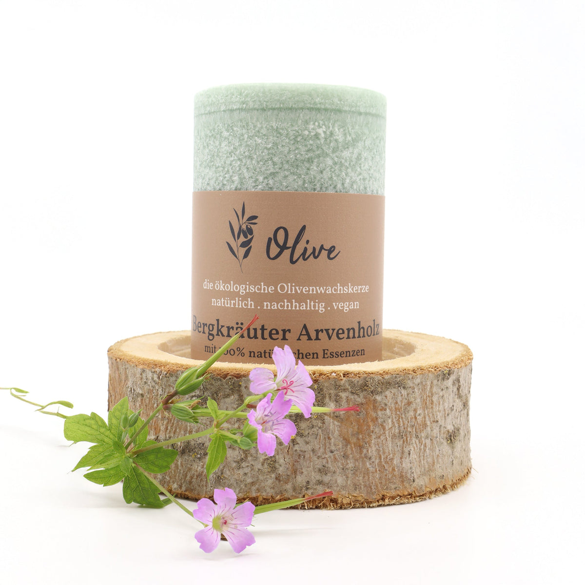 Mountain herb pine scented candle