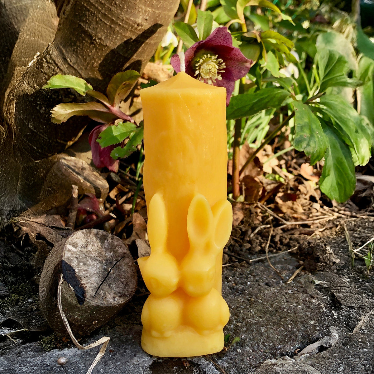 Candle 2 bunnies, beeswax