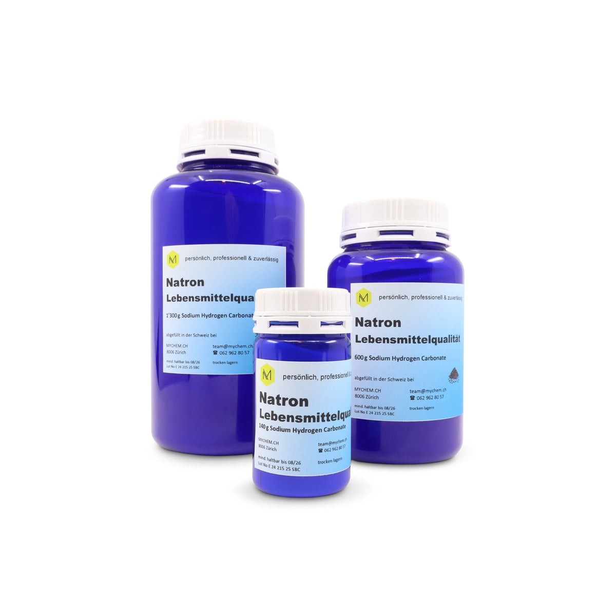 Natron Gruppenfoto mit verschiedenen Gebindegrössenind robusten Kunststoffdose mit Originalitätsverschluss