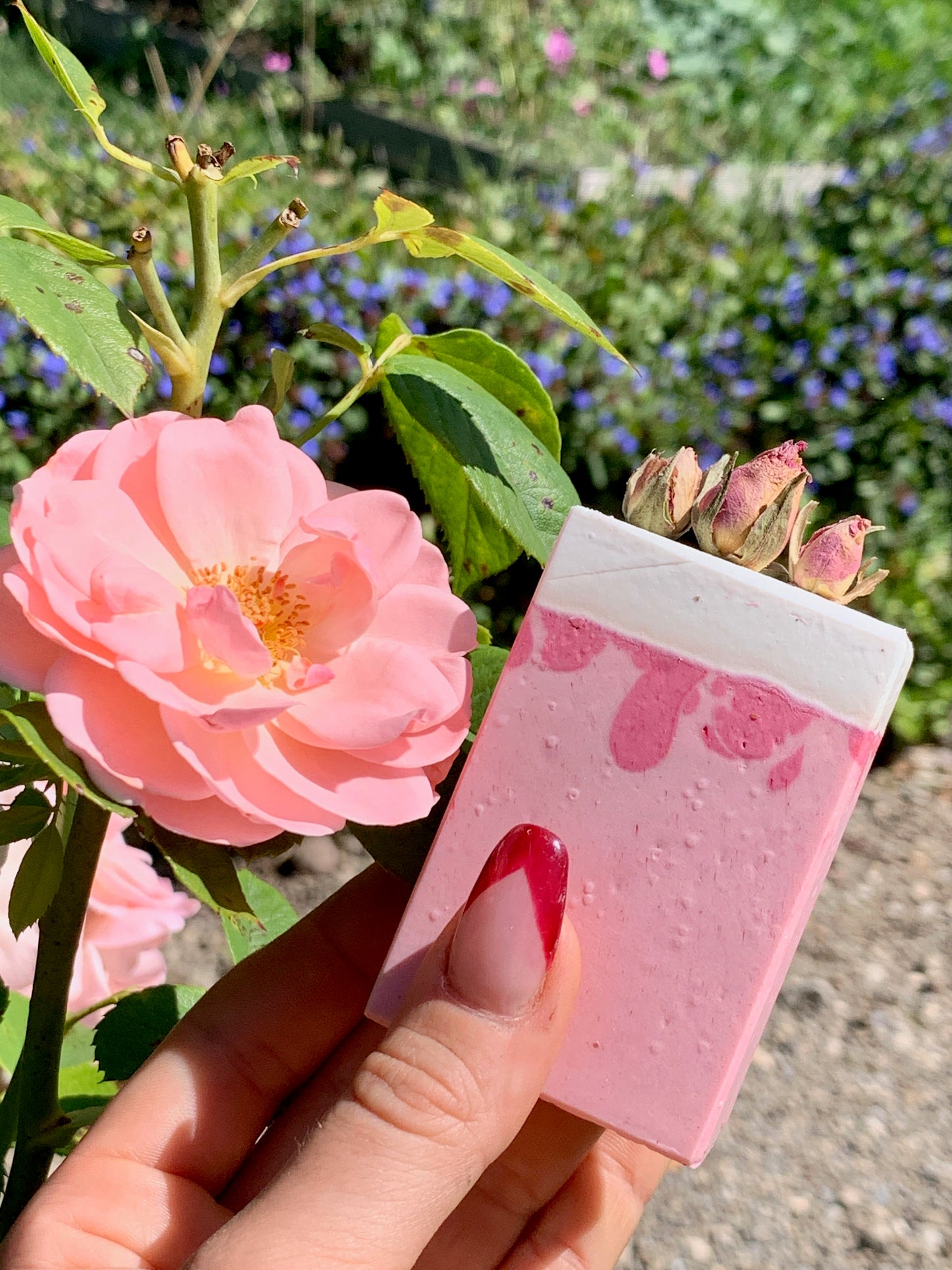 Savon pour les mains à la rose