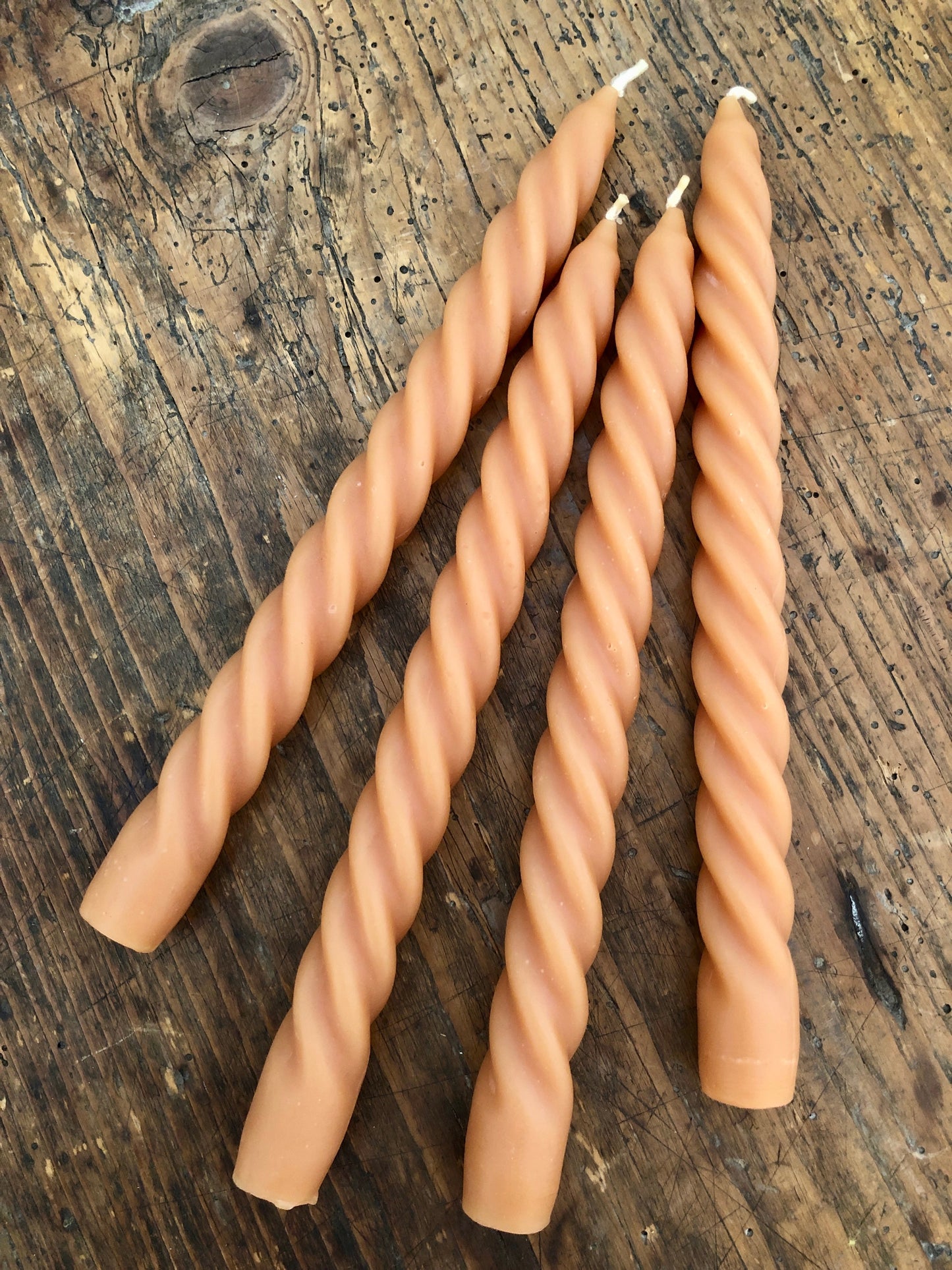 Taper candles, twisted, beeswax